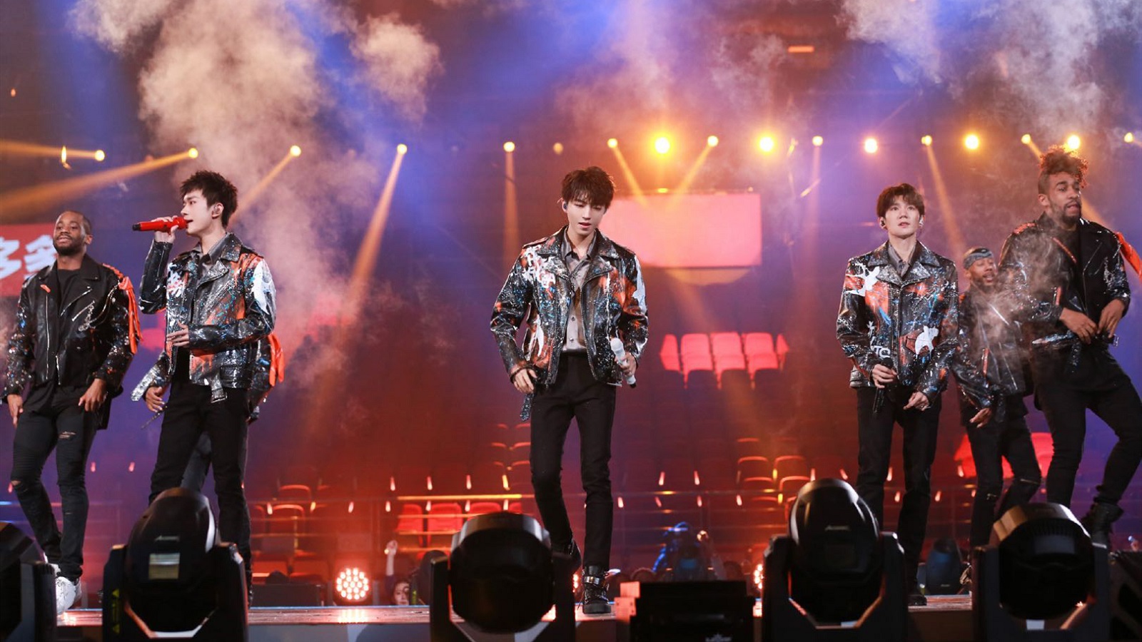  p>sdt舞蹈天团(showpro)创立于2000年,属于 a target="_blank" href=