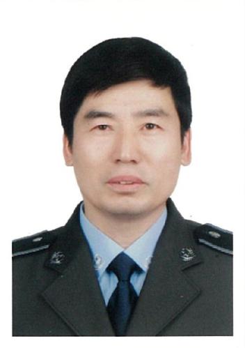  p data-id="gn4tdbshn4">赵志新,男,现任南通市城管局党组成员,局长