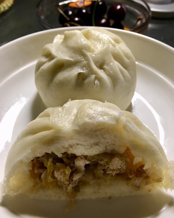 酸菜猪肉包子