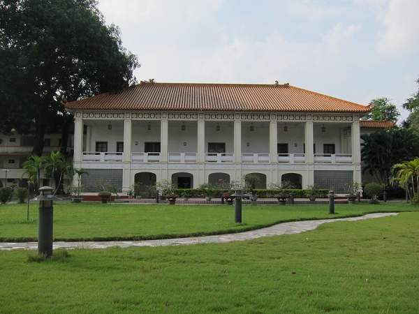 >中华人民共和国驻越南社会主义共和国大使馆,简称"中国驻越南大使馆"