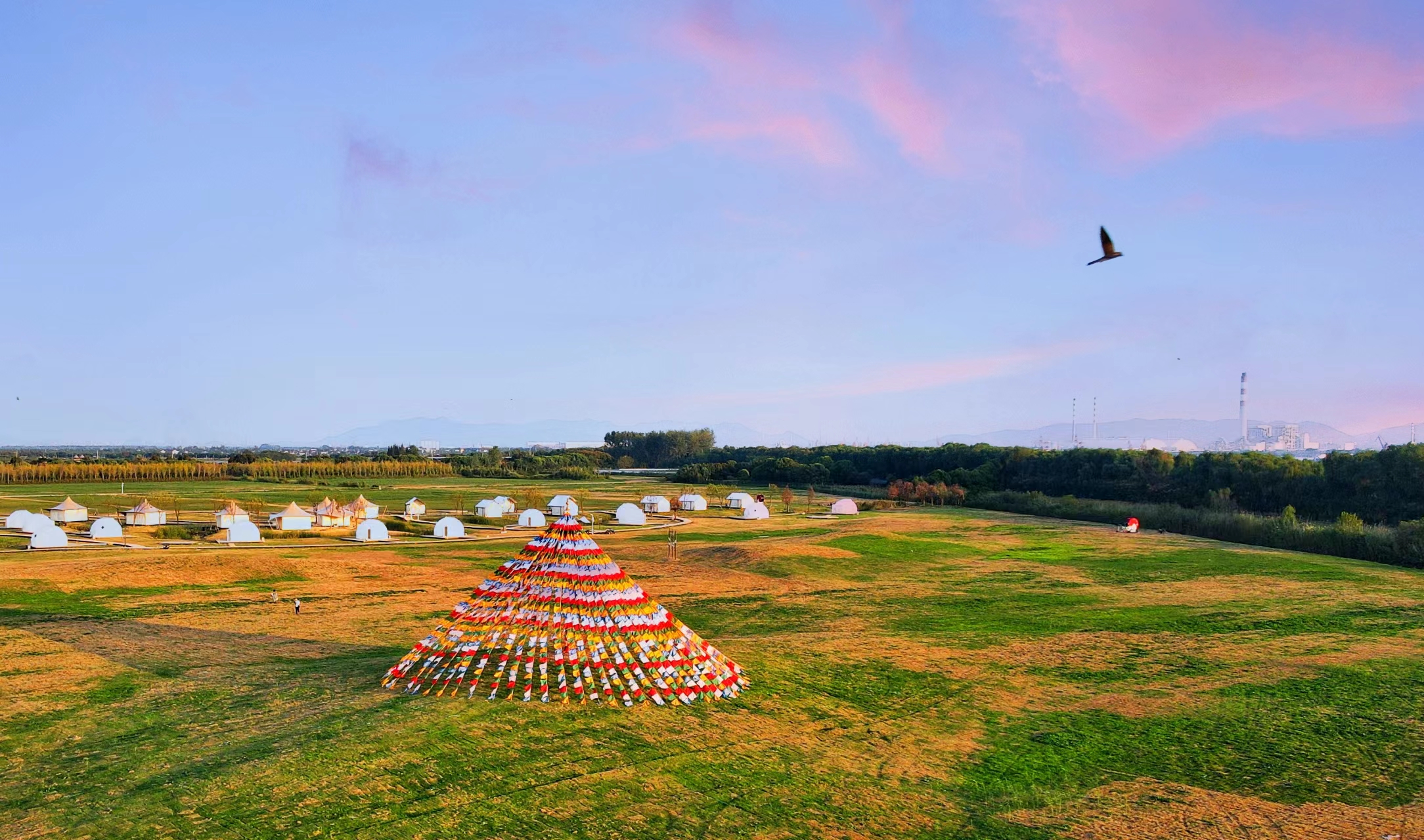 世业洲大草原旅游度假区