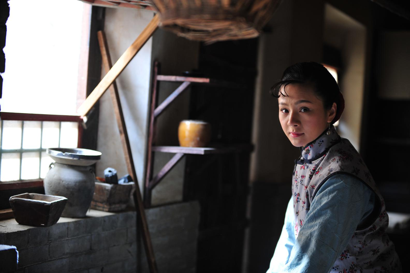  p>尔玛依娜,四川省阿坝藏羌自治州人,中国内地制片人,女演员,2007年