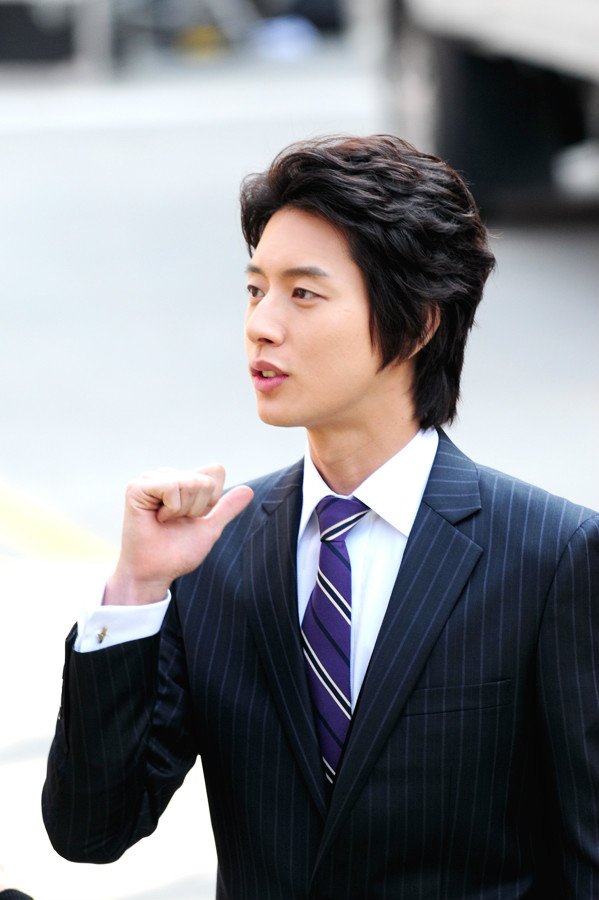  p data-id="gnta1nwdrl">朴海镇 i>(         ,park hae jin) /i>