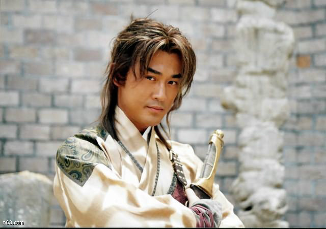  p>林峰,1979年12月8日生于福建厦门,中国香港影视男演员,流行乐歌手.