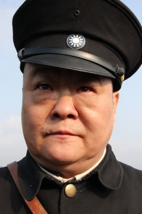  p data-id="gnwuknxiv7">湖南笑星碰碰胡,原名胡建林,中国影视演员.