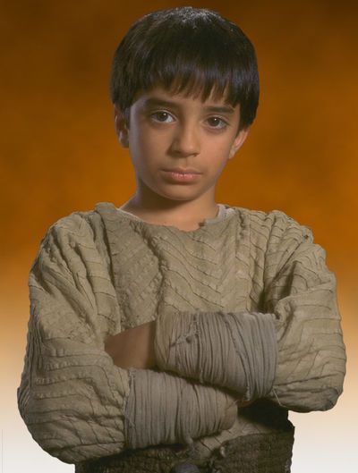 塔图因星球上一个人类男孩,他是阿纳金·天行者小时候最好的朋友之一