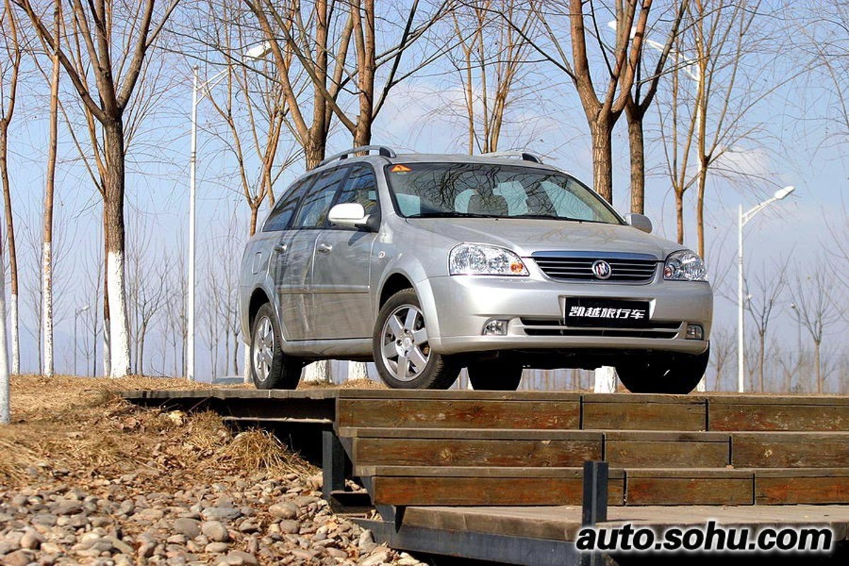 别克凯越旅行车