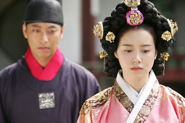  p>《王与我》是韩国sbs电视台制作的古装剧,由金在衡,孙载成执导, a