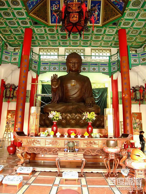  p>菩提禅院,又名菩提园,是佛教净土宗在澳门最重要的道场,位于氹仔卢