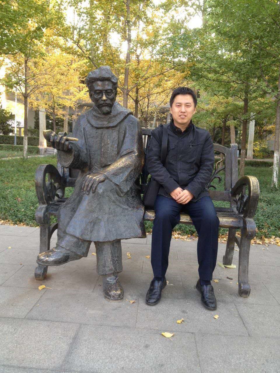  p>樊庆彦,山东鄄城人, a target="_blank" href="/item/山东大学