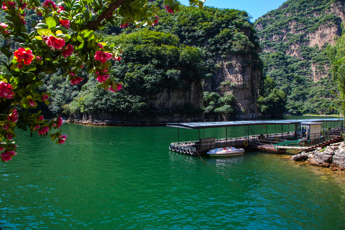 京郊龙庆峡