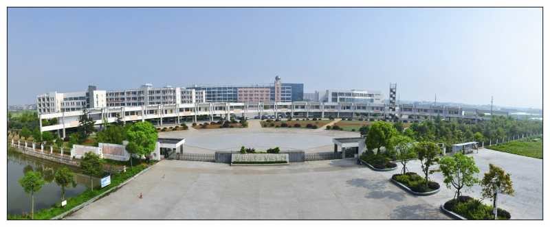  p>龙游县第二高级中学的前身是龙游县溪口中学和湖镇中学,简称龙二高