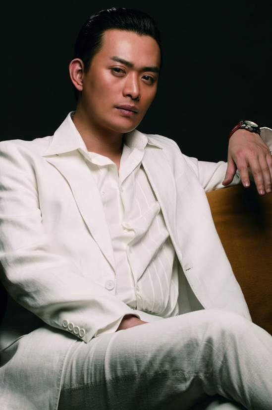  p>黄海冰,1973年7月23日生于中国 a target="_blank" href="/item