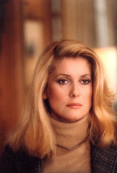  p>凯瑟琳·德纳芙(catherine deneuve),1943年10月22日出生于法国