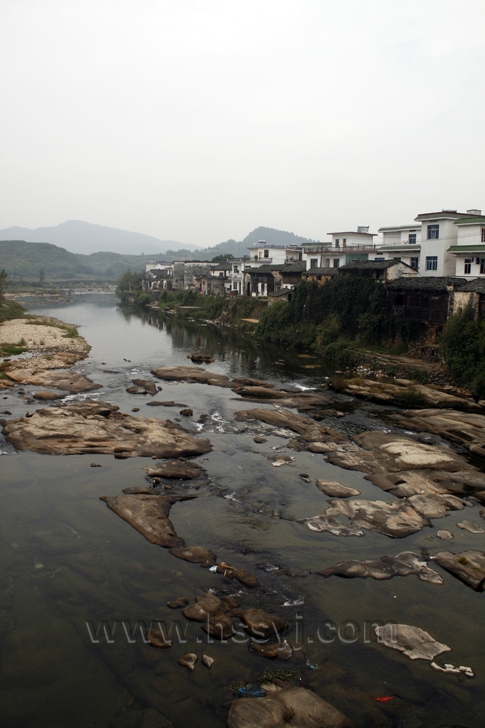  p>五城老街位于休宁县的南面,距离县城26公里,五城街在古时候是一处