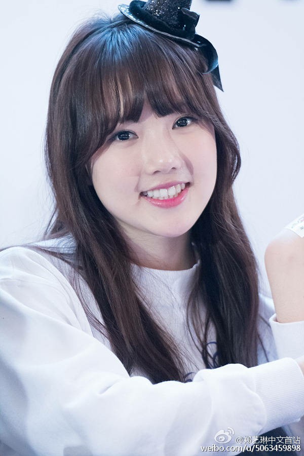 rin),艺名艺琳,1996年8月19日出生于韩国,毕业于韩国首尔表演艺术高中