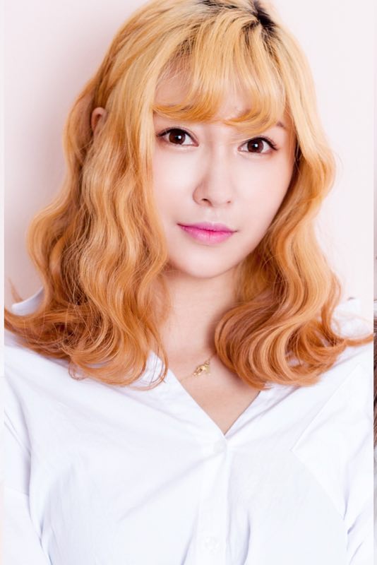  p data-id="gnx7cnyn0r">王晶(crystal),1994年1月12日出生,中国内地