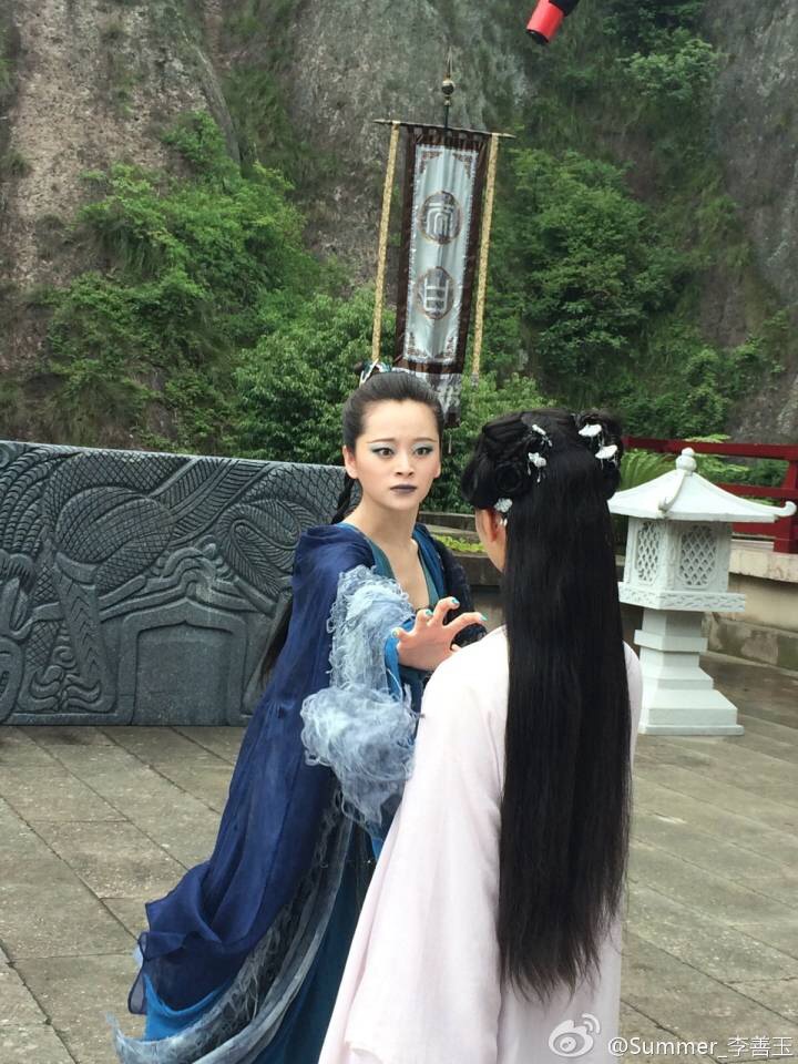  p>李善玉,出生于吉林省,毕业于北京现代音乐学院,中国内地女演员.