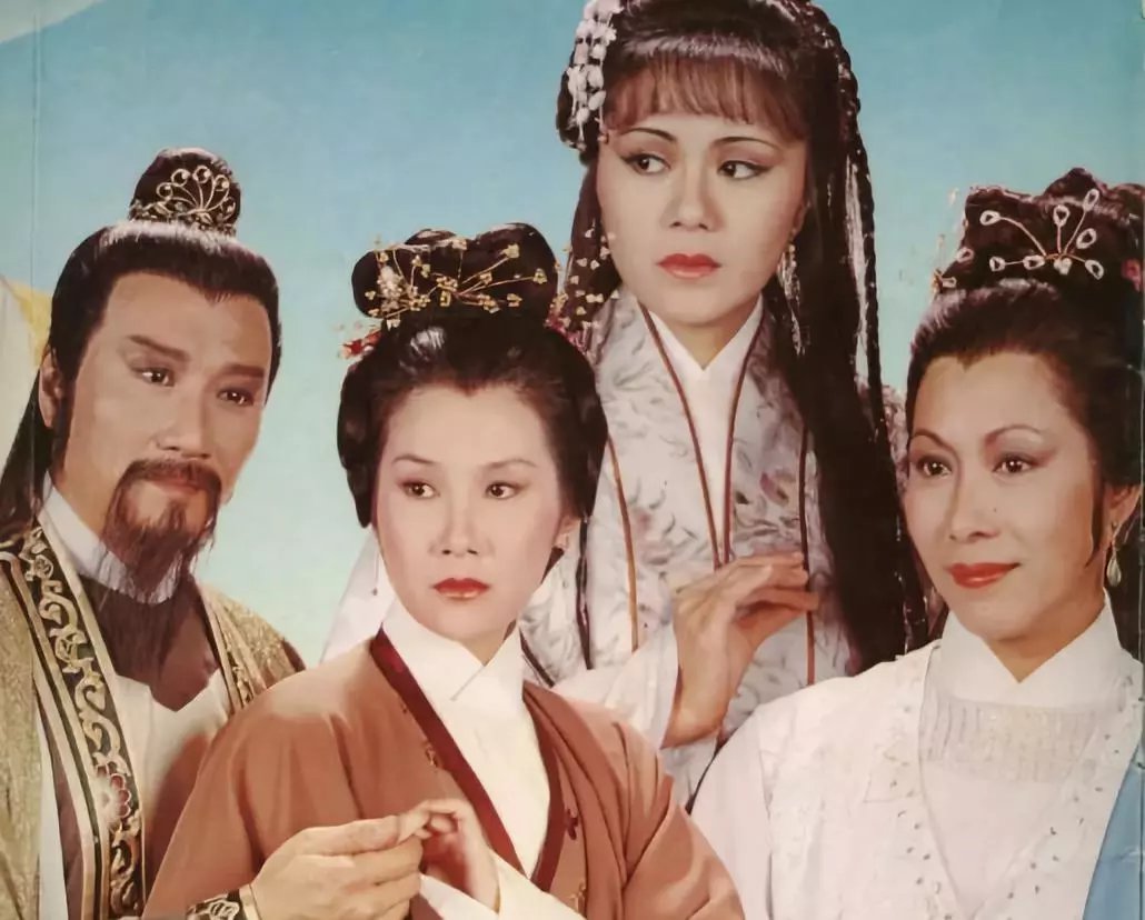 星爷只能当配角，黄日华演虚竹，最大牌的天龙八部_百科TA说
