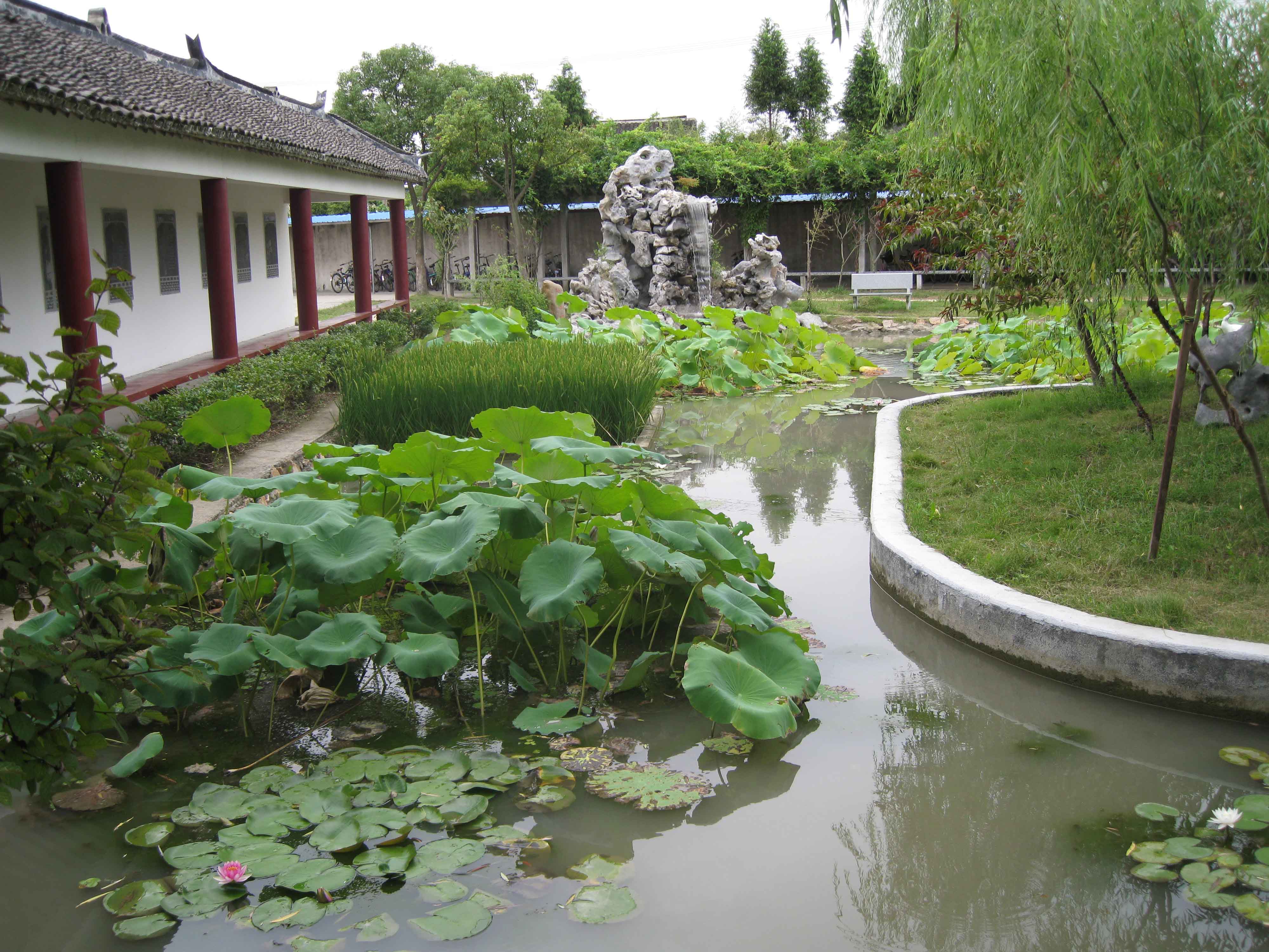 平湖广陈中学