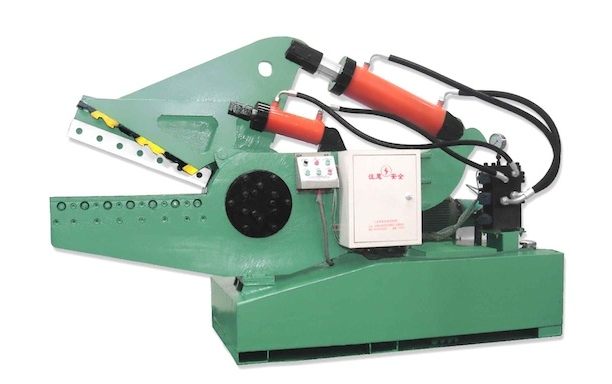  p data-id="gnx2g9zow1">剪切机是机床的一种,它采用液压驱动,安全