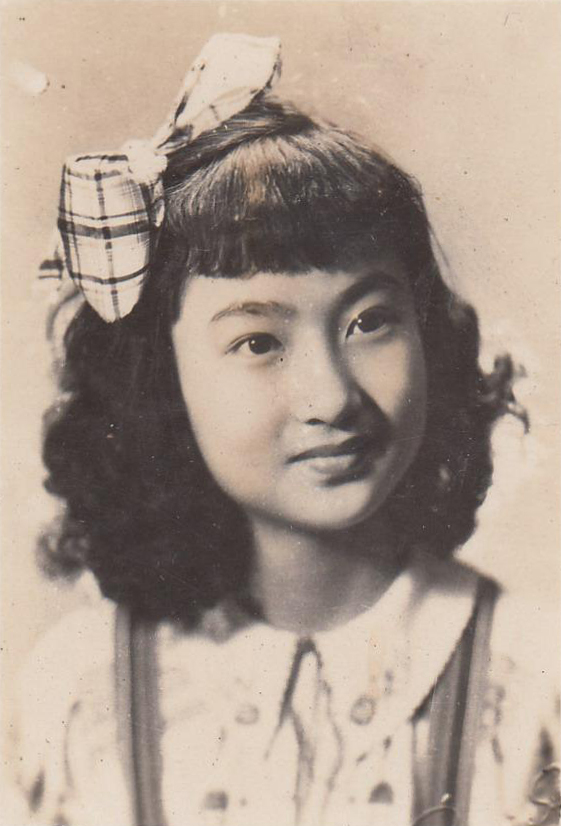 凤凰(1928年7月15日—2016年9月26日),本命严慧秀,中国早期电影女演员