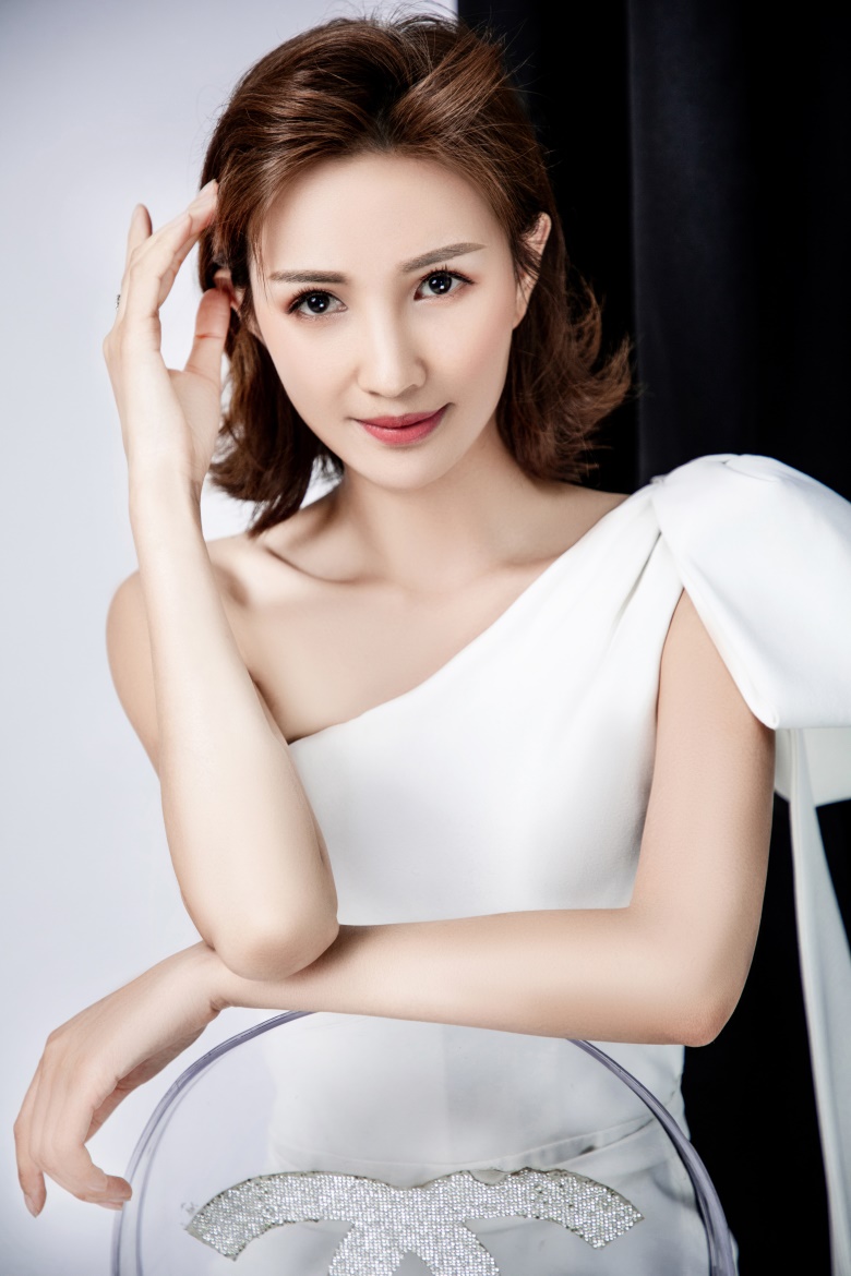 济宁/358843" data-lemmaid="358843">济宁 /a>市,中国内地女演员