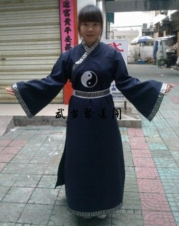  p>《太极道袍》是 a target="_blank" href="/item/《千年》/9011313