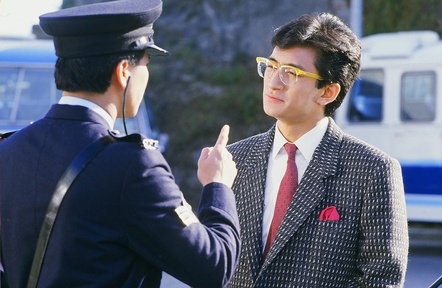  p>电视剧《流氓大亨》是tvb于1986年出品的时装电视剧,由 a href="#"