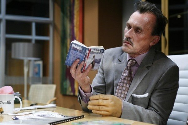  p>罗伯特·克耐普( i>robert knepper /i>),1959年7月8日生于俄亥俄