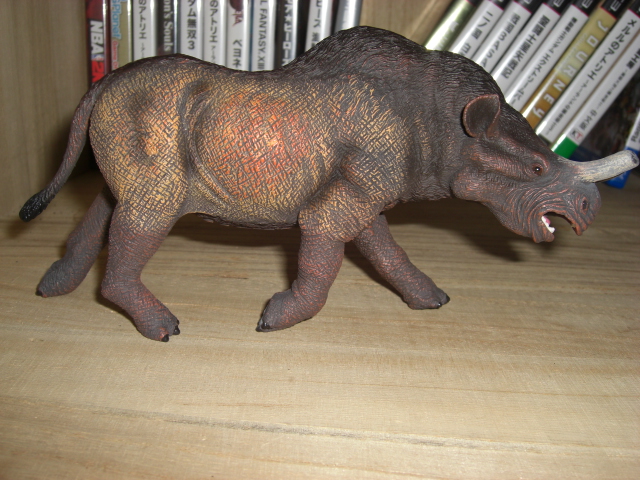  p data-id="gnwqwshwlu">雷犀(学名:embolotherium),又名锤鼻雷兽或