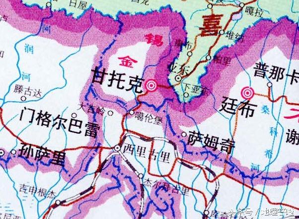 data-lemmaid="121904">印度 /a>东北边平原上的古城,属于西孟加拉邦