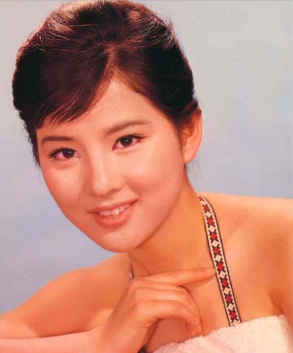  p>吉永小百合,1945年3月13日出生于日本东京都涩谷区,日本演员,歌手