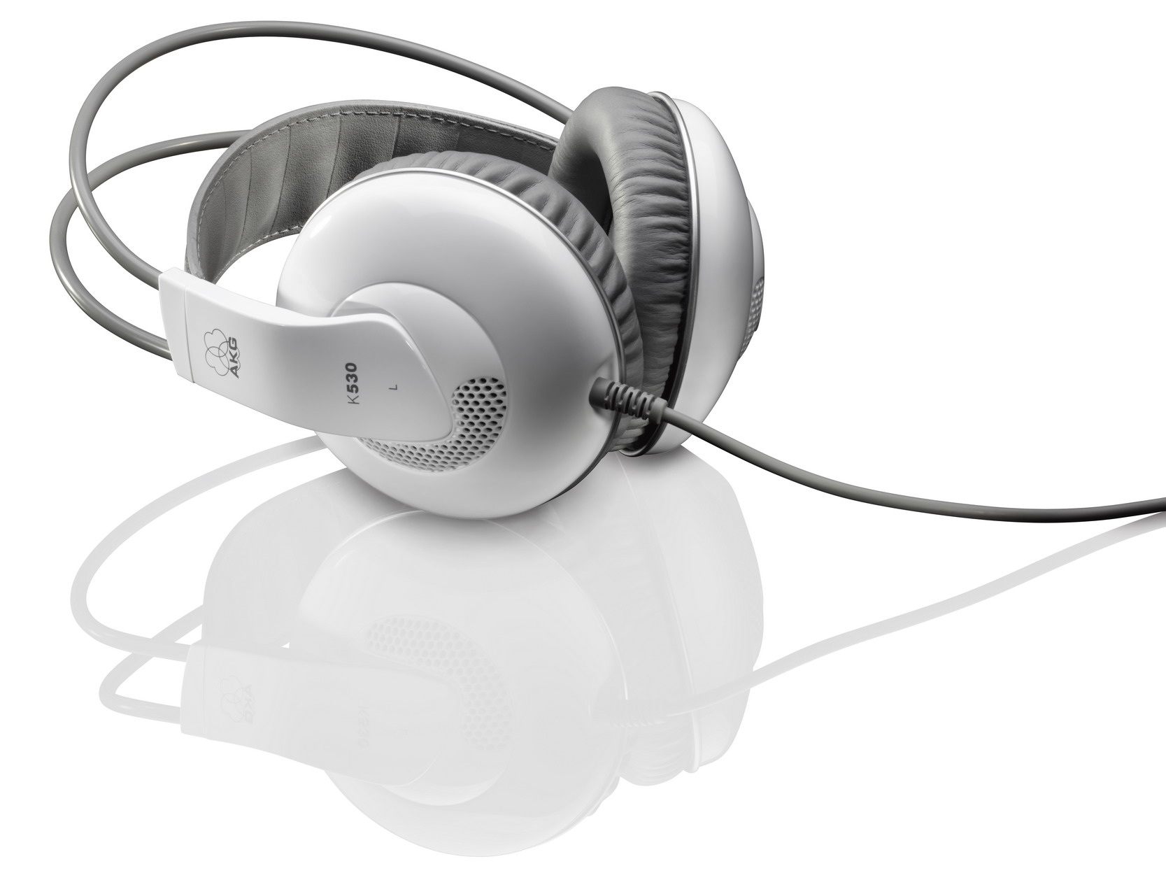  p>耳机(earphones; headphones; head-sets; earpieces)是一对 a