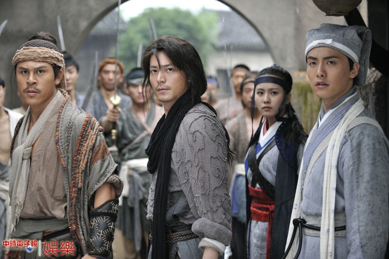  p>《怪侠一枝梅》是由 a target="_blank" href="/item/唐人电影国际