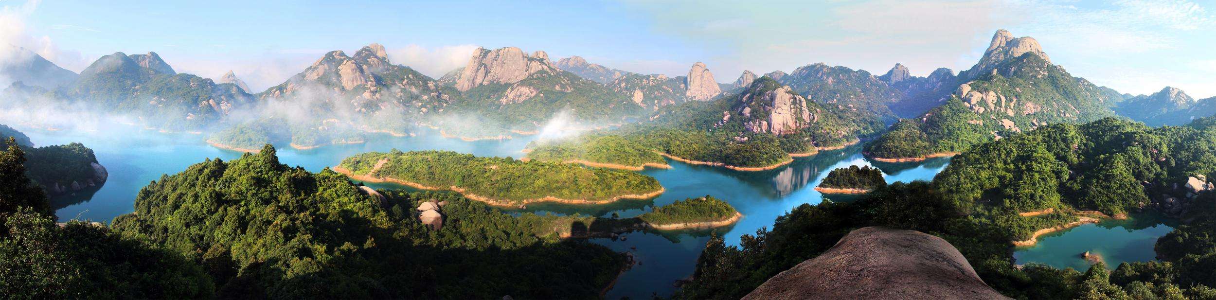  p data-id="gnwl0bcgcn">乌山,位于诏安,云霄,常山三县(区)交界处.