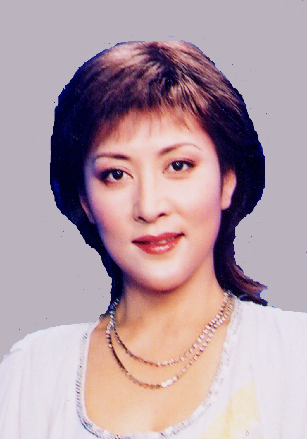 宗庸卓玛,1963年6月9日出生于云南省德钦县羊拉乡,中国藏族女高音歌唱