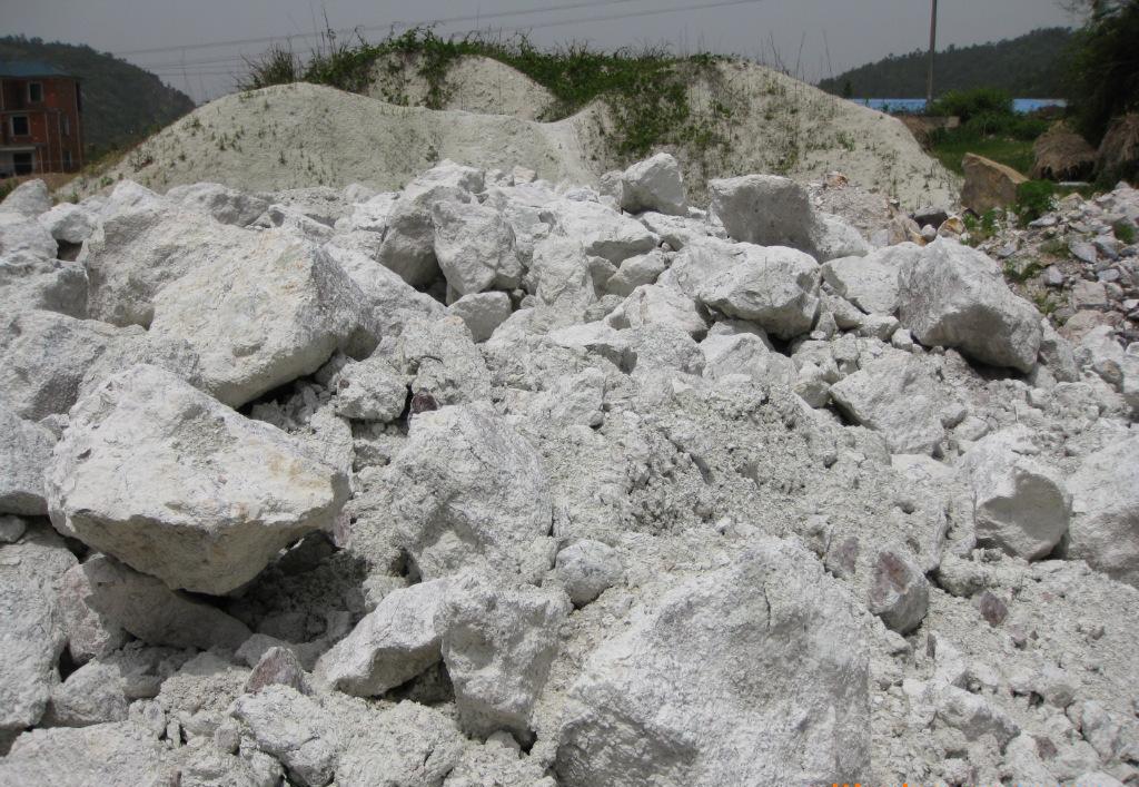  p>瓷土(china clay)是指一种干燥的 a href="#" data-lemmaid="84419