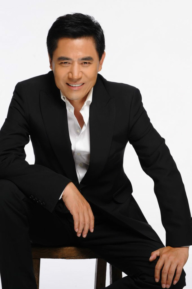  p>陈宝国,1956年3月9日出生于北京,中国影视男演员,毕业于 a target=