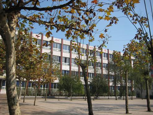 四川长宁培风中学