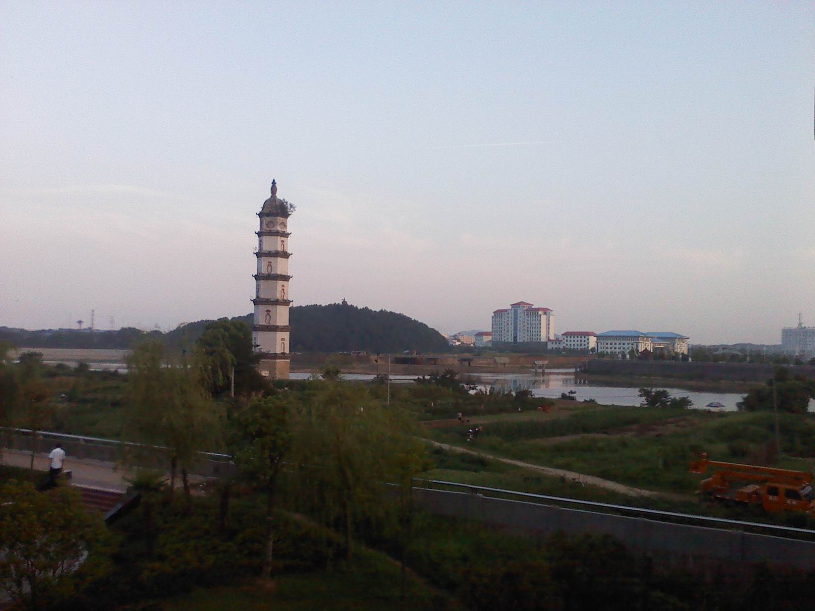  p>回澜塔,位于 a target="_blank" href="/item/奉新县/6007057"