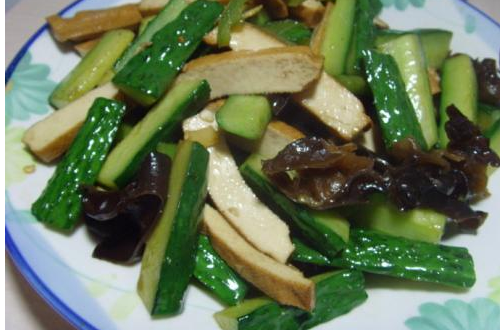 酱炒白豆干黄瓜