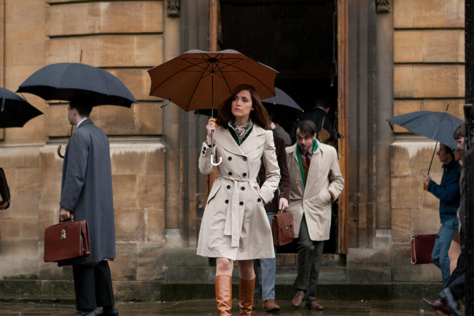 该片由 a href="#" data-lemmaid="1816840">马修·沃恩 /a>执导, a