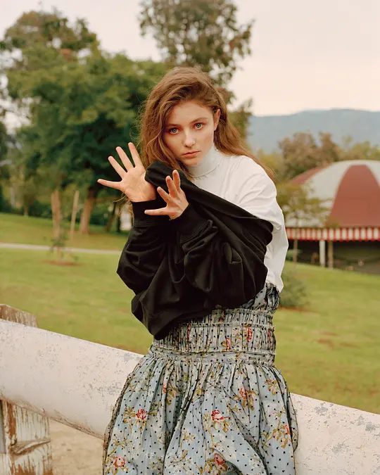 mckenzie) /i>,2000年7月26日出生于新西兰惠灵顿,女演员,代表作品有