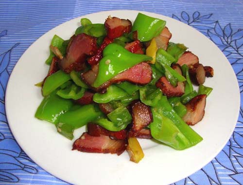 尖椒炒腊肉