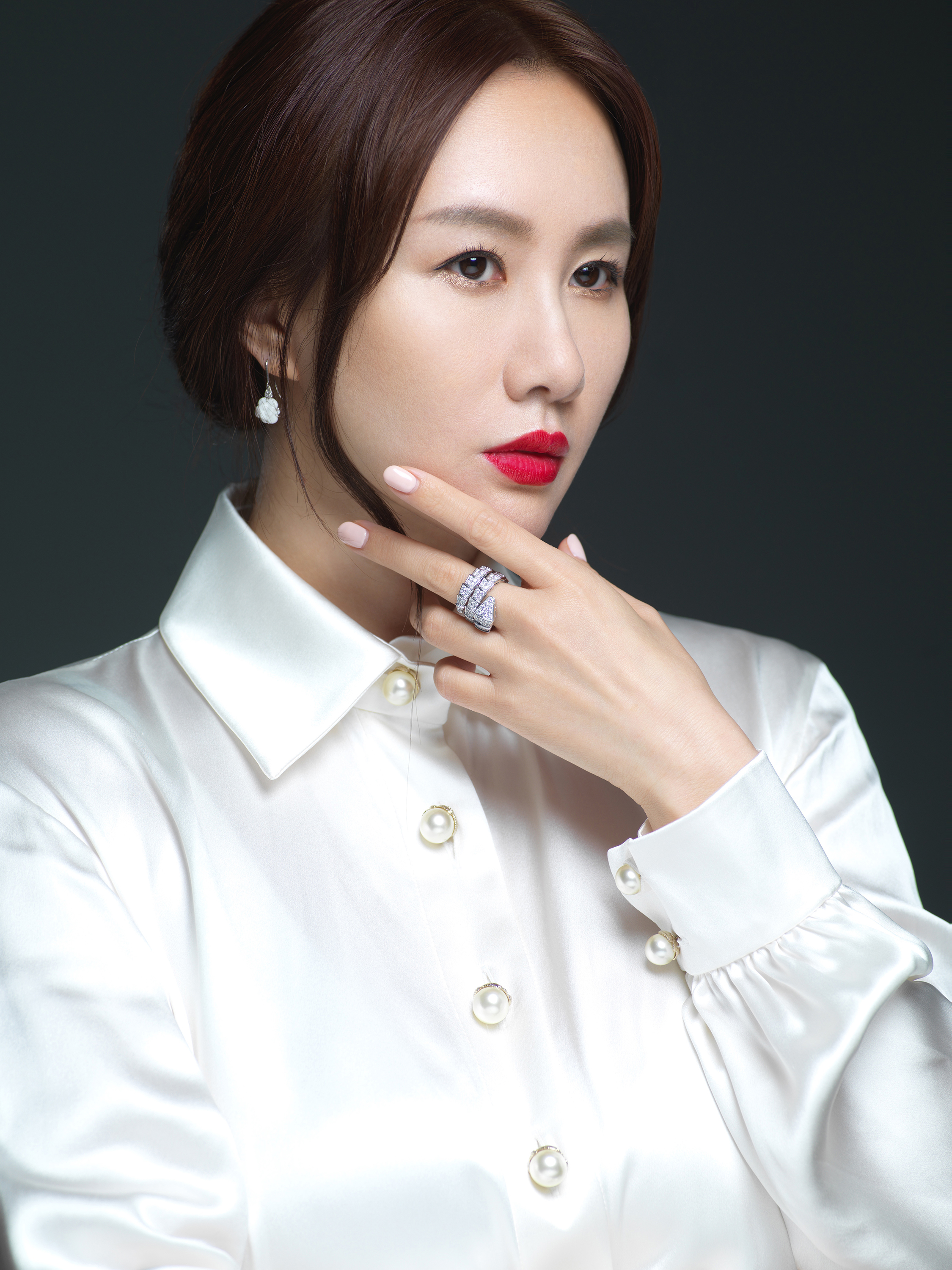  p>孟瑶,1983年6月13日出生于山西省大同市,中国女演员,毕业于 a