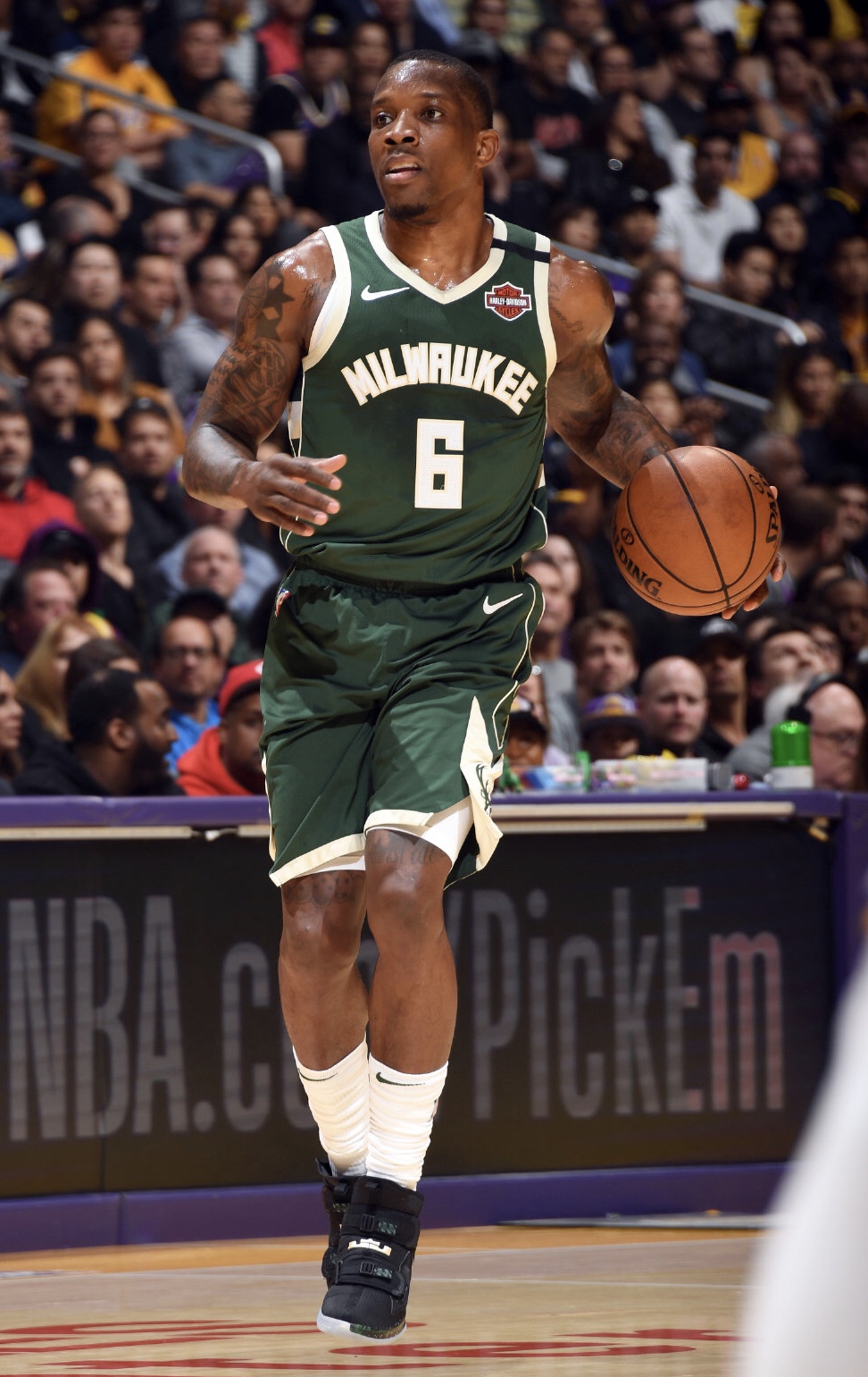  p>埃里克·布莱索(eric bledsoe),1989年12月9日出生于 a target="