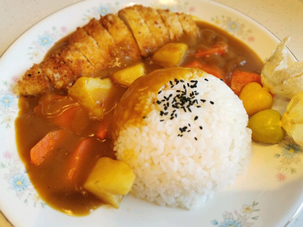 黄金咖喱鸡排饭