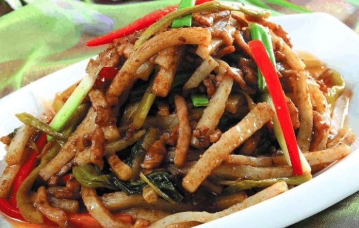 炒肉丝酸菜粉