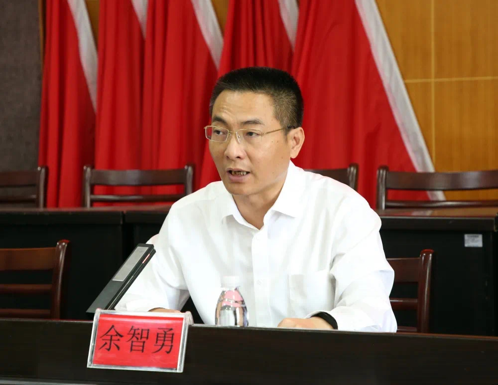  p data-id="t57qjersidsr">余智勇,现任漳州市南靖县山城镇党委书记.